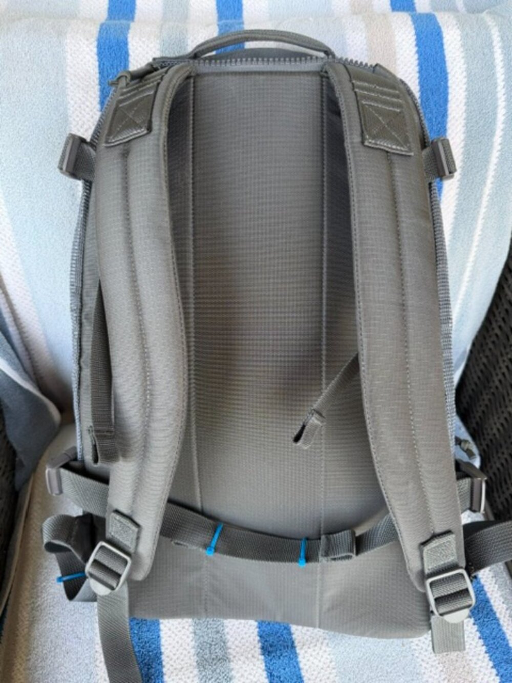 Goruck Mesh Backpack - Gray, Gorgeous, 20L - Picture 4 of 6